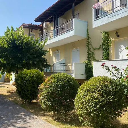 Quiet With A Courtyard דירה קריופיגי